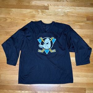 Vintage Anaheim Mighty Ducks CCM Black Hockey Jersey - Men’s Large